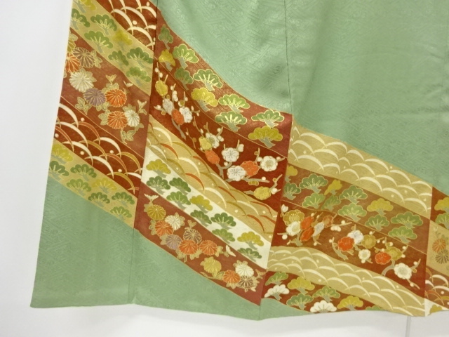 リサイクル　金彩松梅模様刺繍一つ紋色留袖(比翼付き)